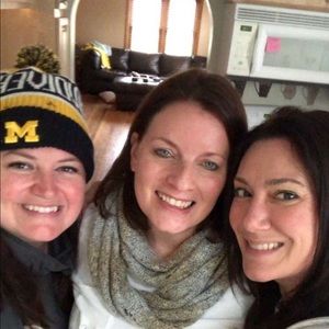 Meet your Posher, Robin